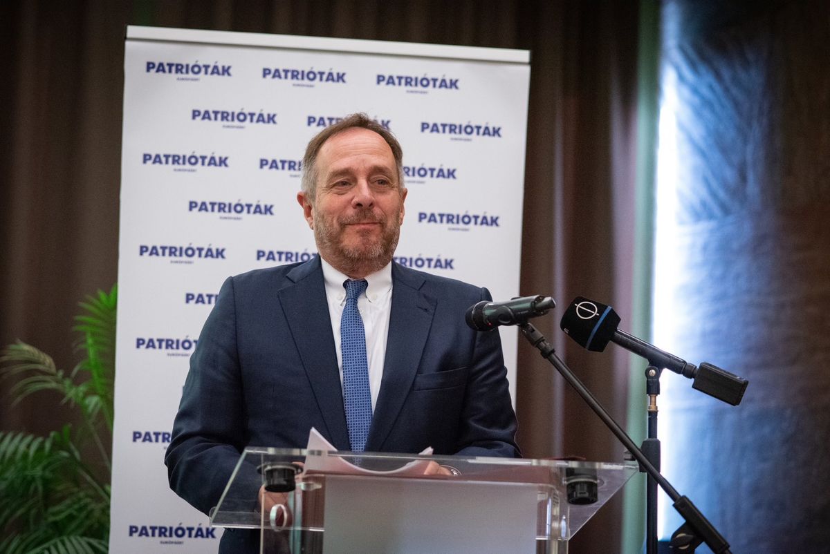 Hölvényi György szerint a Patrióta frakció a valóság talaján áll