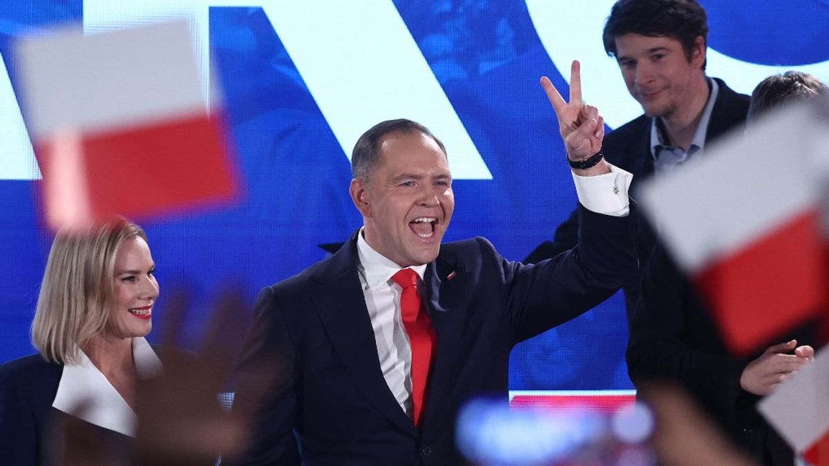 Lengyel elnökválasztás: a jobboldali jelölt, Karol Nawrocki győzött
