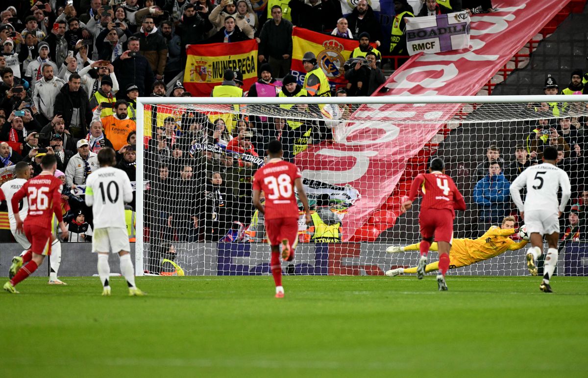 Kelleher nagy pillanata a Liverpool csapatában, amikor kiütötte Mbappé 11-esét