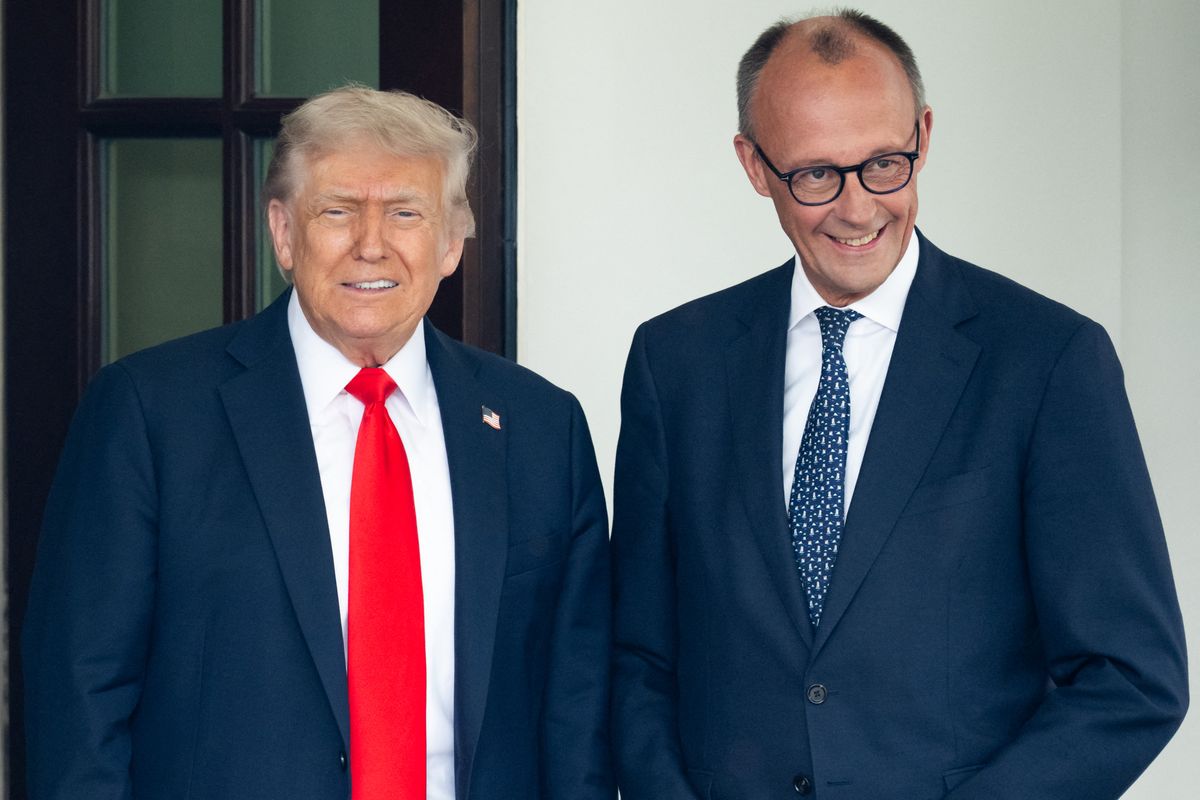 Donald Trump Friedrich Merz kancellárral tárgyal