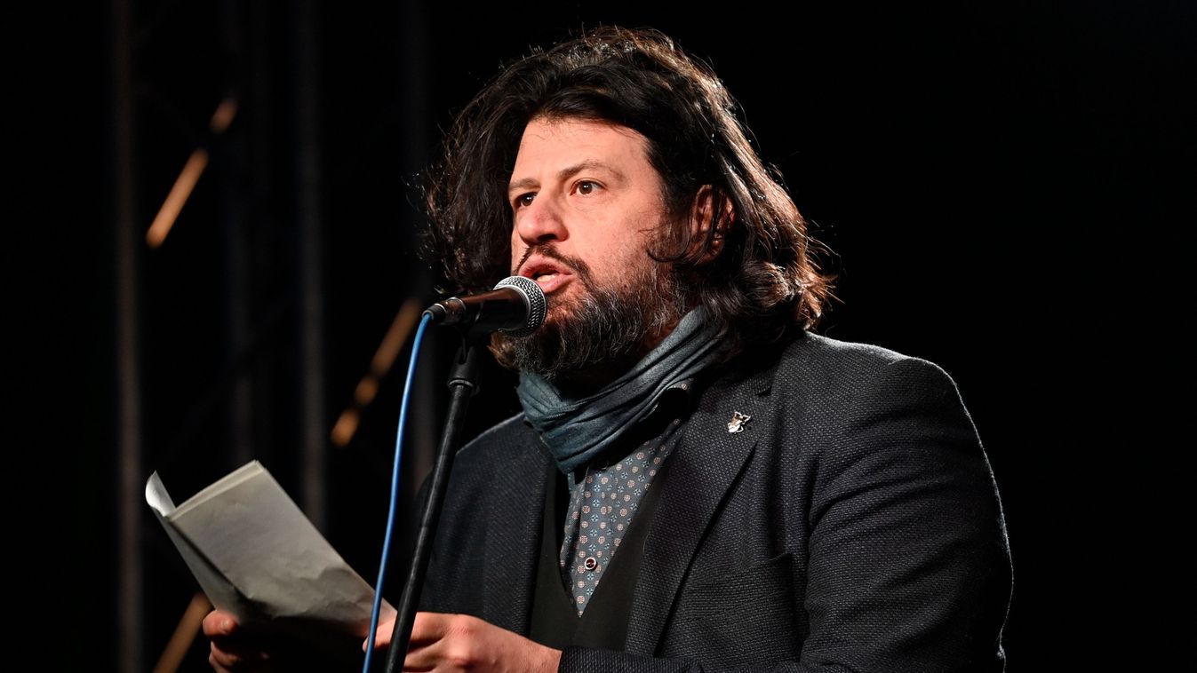 Puzsér Róbert, Polgári Ellenállás mozgalom, pedofília, Magyar Péter, Tisza párt, SZDSZ,

Demonstráció a gyülekezési jogról szóló törvény módosításának visszavonásáért Budapesten

MTI Fotószerkesztõség
MTI/Bodnár Boglárka