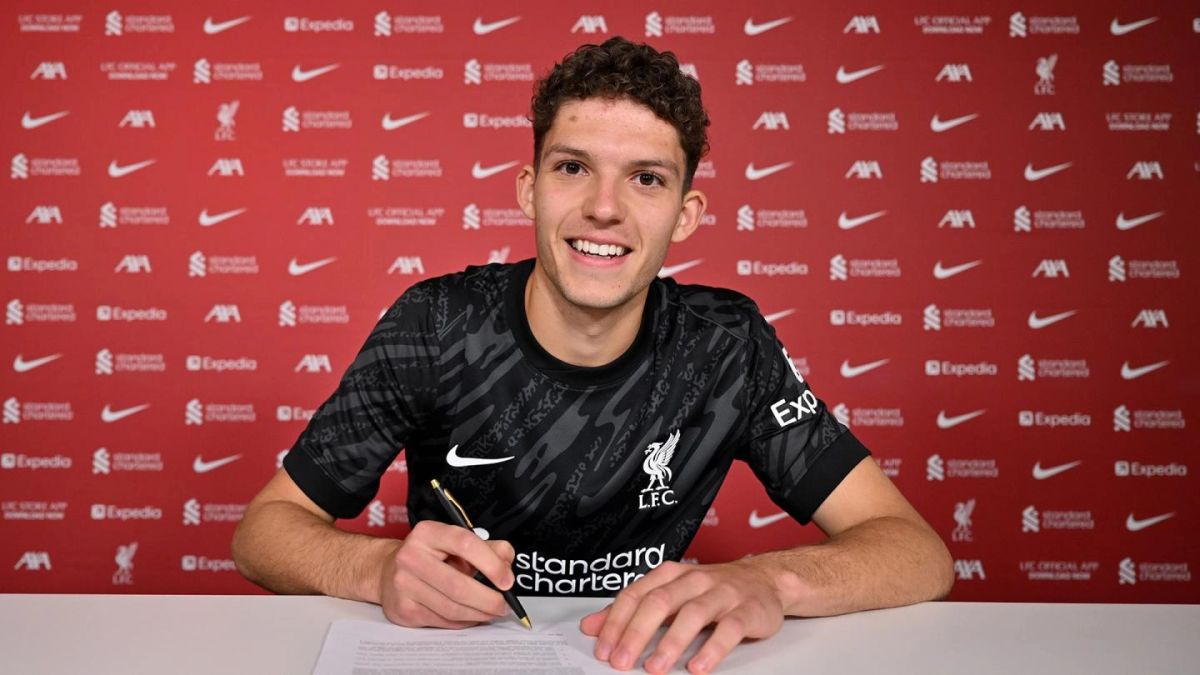 A Liverpool új magyar igazolása Ronaldo és Messi mellé került – de miért?