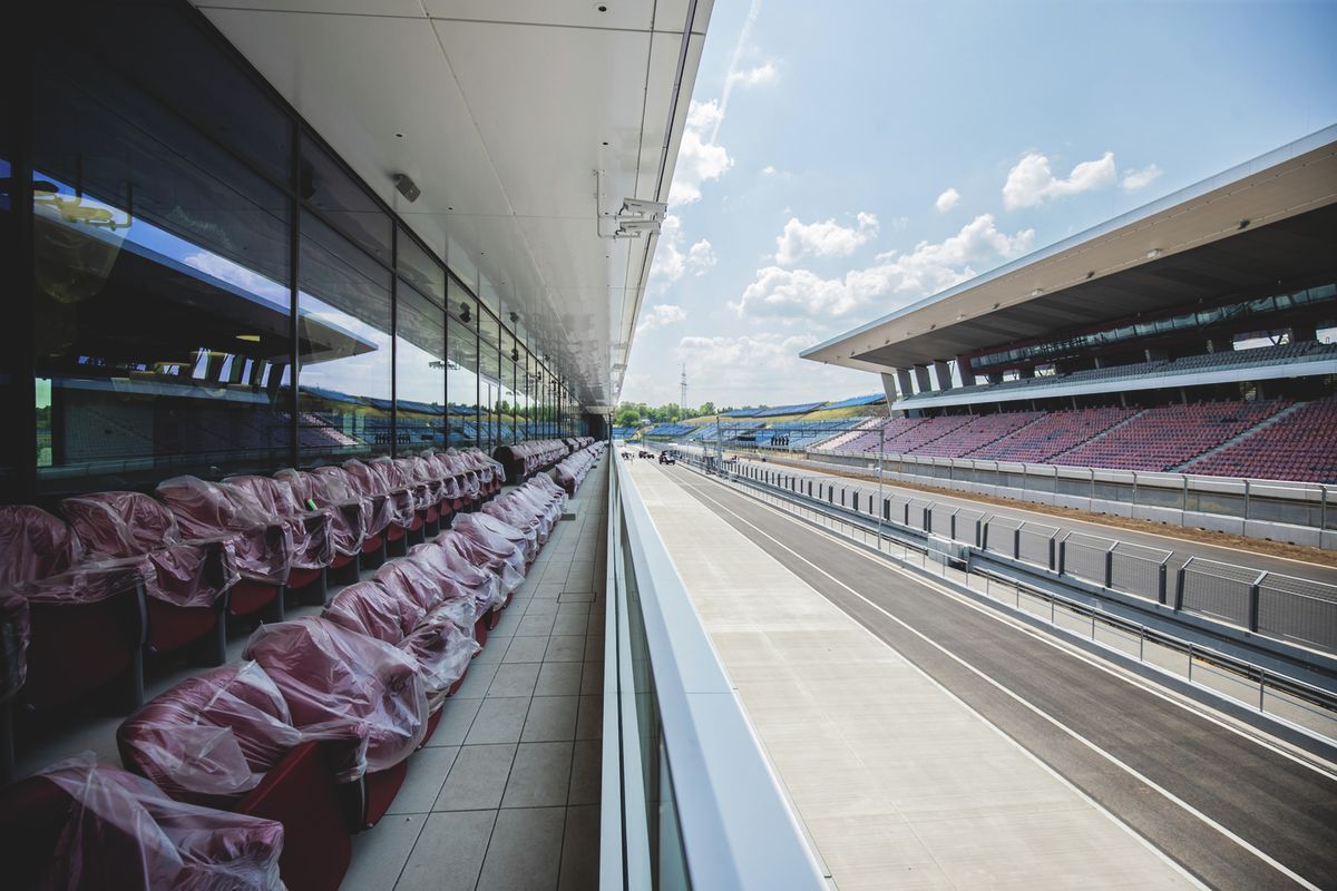 A Hungaroring főépülete és főlelátója is megújult az idei Forma–1-es versenyre