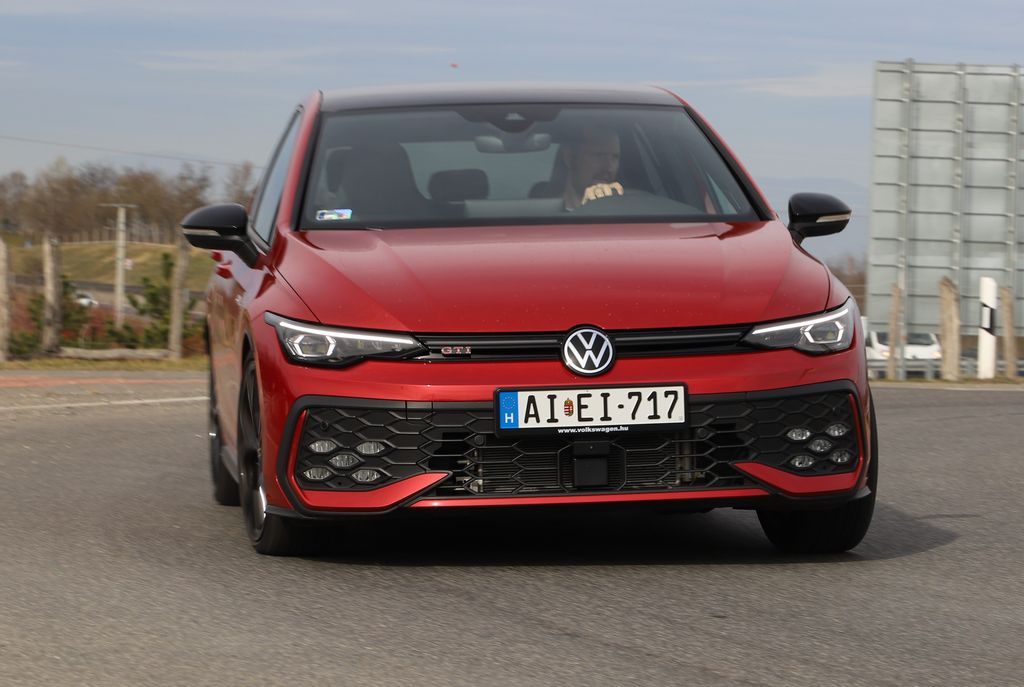 Volkswagen Golf GTI
