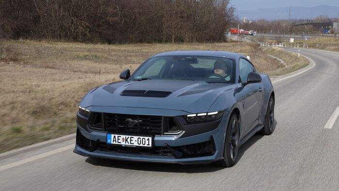 Ford Mustang Dark Horse