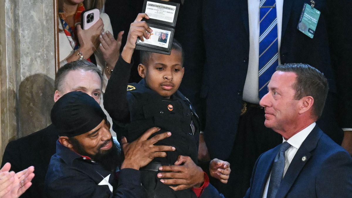 Súlyos beteg a Donald Trump által kitüntetett fiú