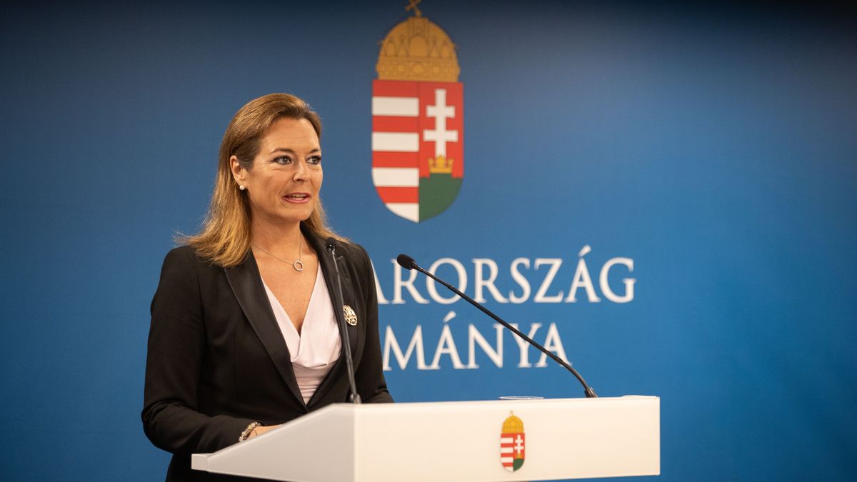 Megkezdődött a kormányülés