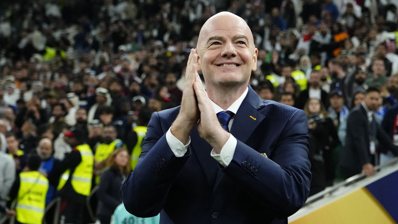 A FIFA elnöke, Gianni Infantino sokat vár a klubvilágbajnokságtól