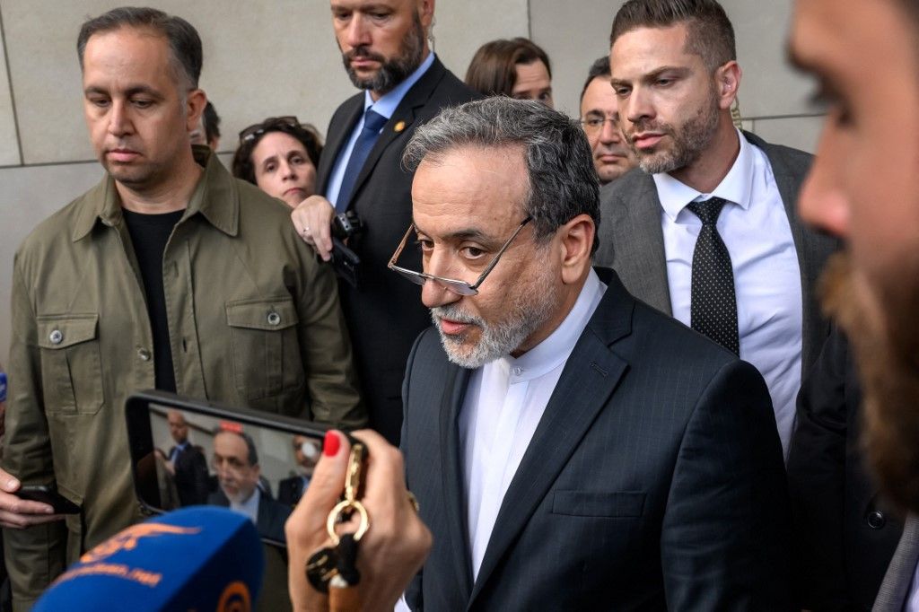 Iran's Foreign Minister Abbas Araghchi leaves after a meeting on Tehran's nuclear programme, with Germany's Foreign Minister, France's Minister for Europe and Foreign Affairs, European Union High Representative for Foreign Affairs and Security Policy and Britain's Foreign Secretary at the Intercontinental Hotel in Geneva on June 20, 2025, aside of a meeting of European Foreign Ministers, as European countries call for de-escalation of tensions after Israeli bombings aimed at breaking Iranian nuclear program. Top European diplomats are set to meet with Iran's Foreign Minister Abbas Araghchi in Geneva on June 20 to discuss Iran's nuclear programme. (Photo by Fabrice COFFRINI / AFP)