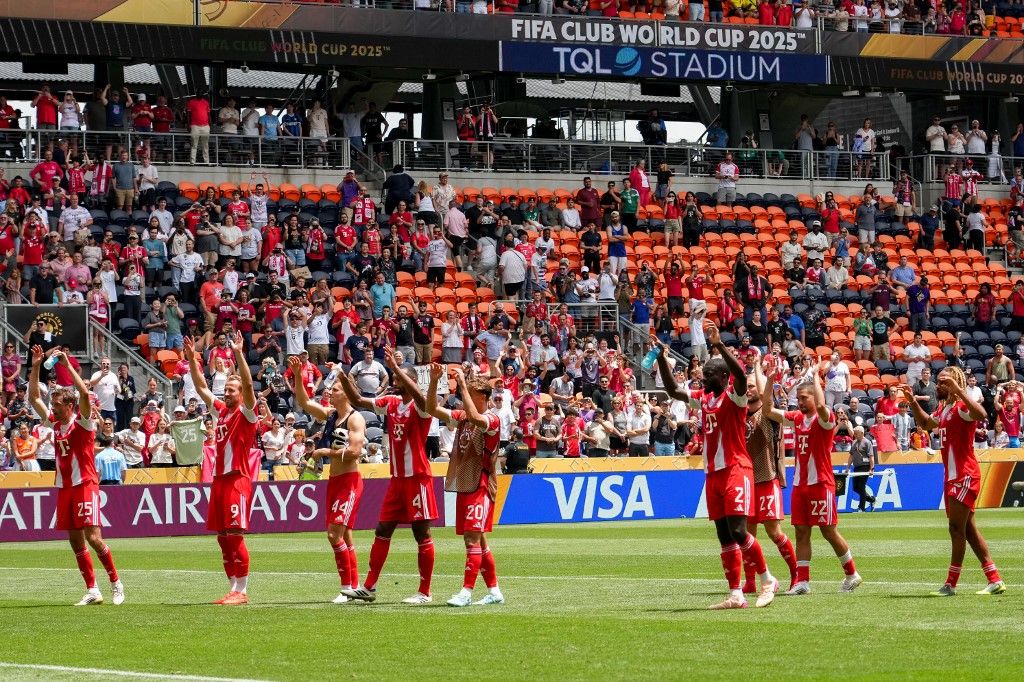 A Bayern München is foghíjas lelátók előtt ütötte ki az új-zélandi Aucklandet a klubvilágbajnokságon. A szurkolóknak idő kell, hogy megszokják és megszeressék az új sorozatot