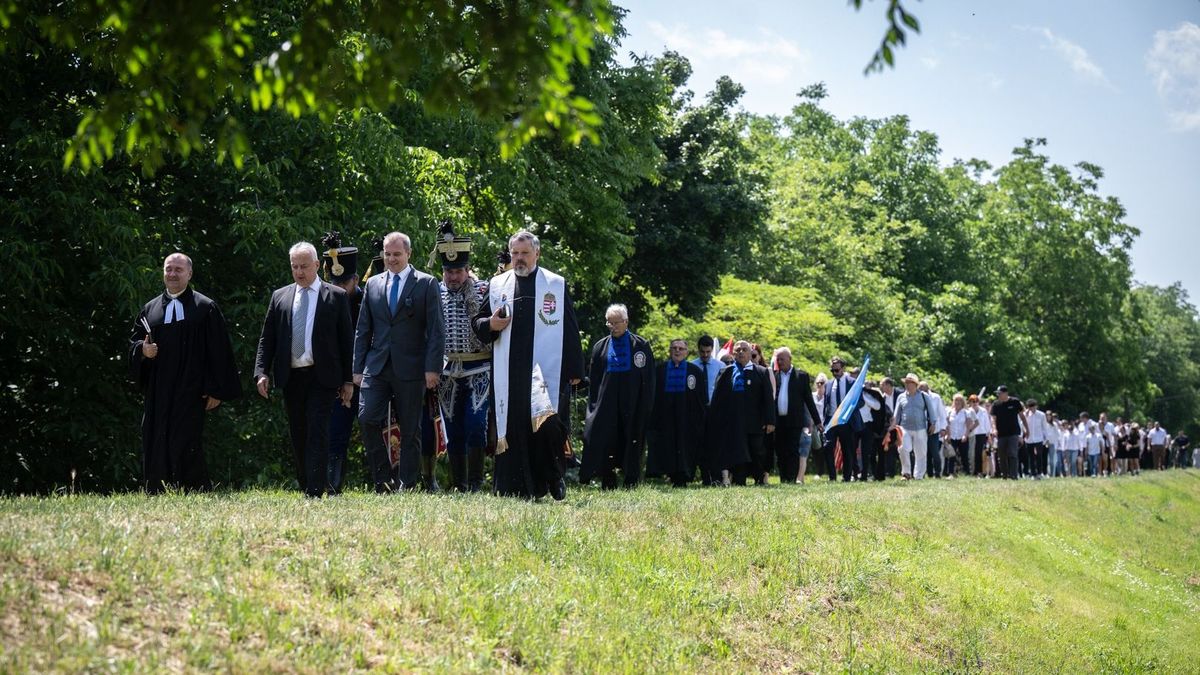 Semjén Zsolt: A külső ellenségeinkkel megküzdünk, ha a belső ellenséget féken tudjuk tartani