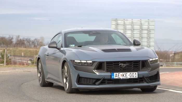 Ford Mustang Dark Horse