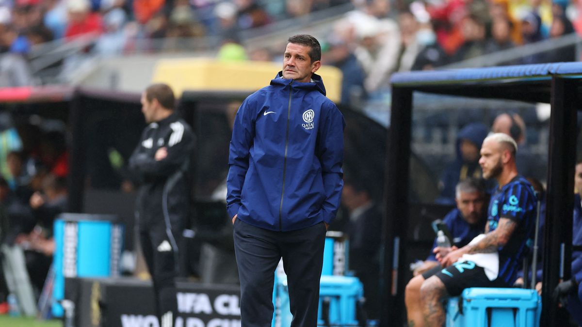 Argentinok mentették meg az Inter román edzőjét az újabb pofontól