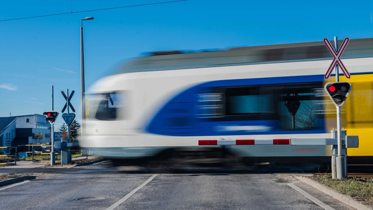 Halálos vonatgázolás történt Hatvannál