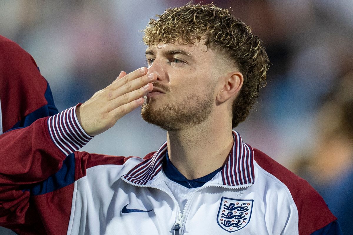 A Liverpool játékosa, Harvey Elliott egy félidőt játszott az angol U21-es válogatottban Németország ellen