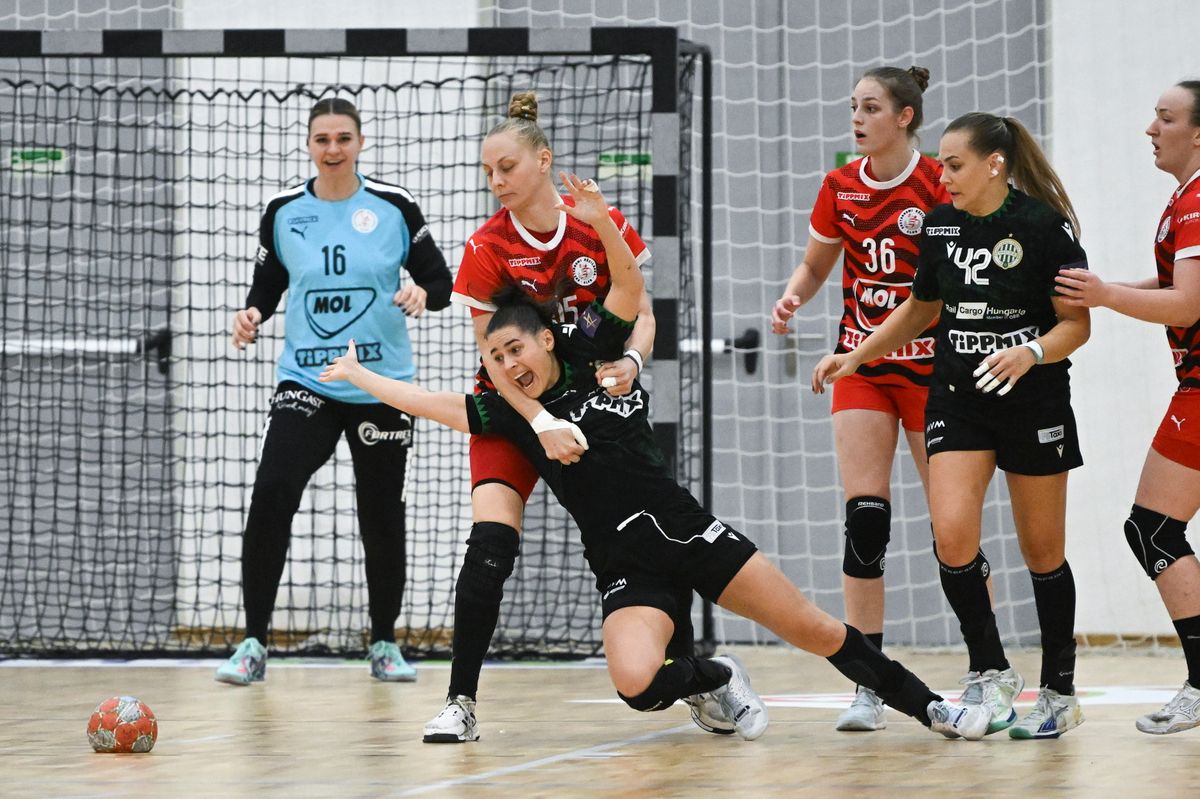 Elképesztő idényt futott Elek Gábor csapata