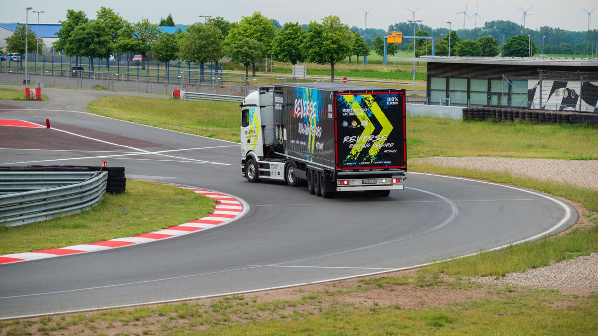 Visszamenőleg döntött világrekordot a Daimler Trucks