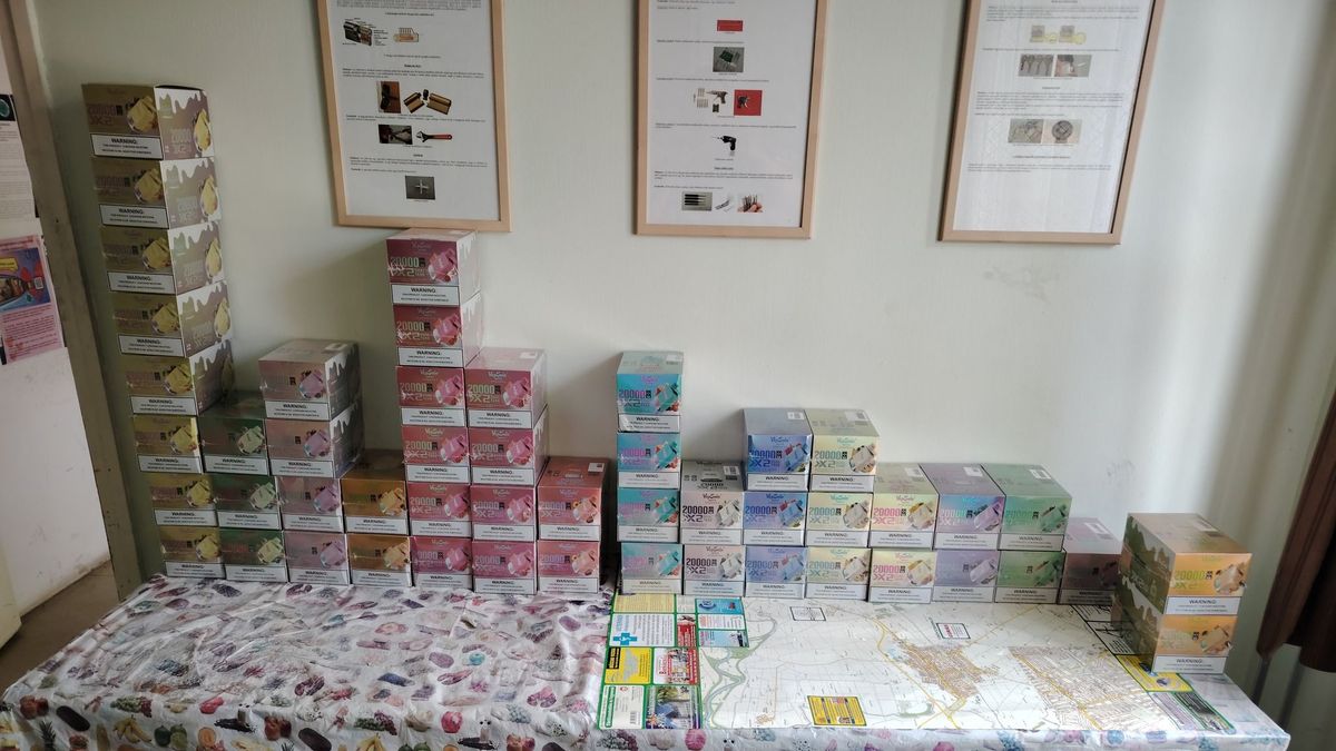 Rutinművelettel buktatták le a postások az illegális e-cigi-árust