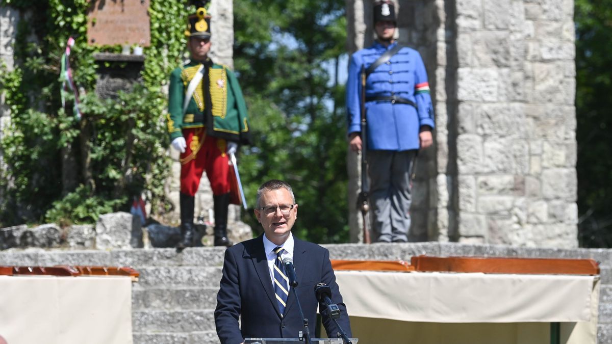 Rétvári Bence: Olyan vezetőkre van szükség, akik kiállnak az ország érdekeiért
