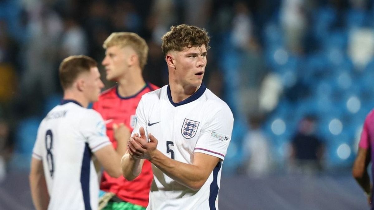 A spanyolok nekimentek az UEFA-nak, óriási balhé az Anglia elleni meccsen