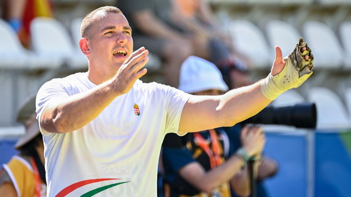 Molnár Attila helyettese beállította a csúcsát, Halász Bence riválisa óriásit betlizett