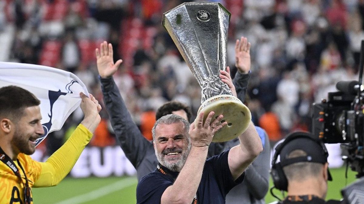 Döbbenet: kirúgták az Európa-liga győztes csapat edzőjét