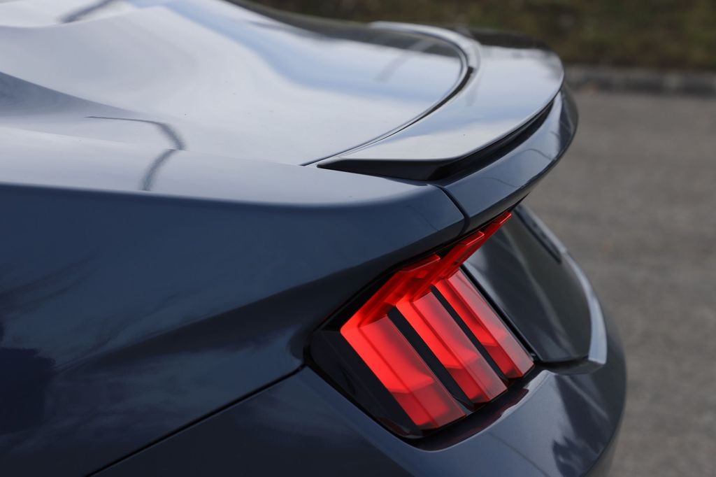 Ford Mustang Dark Horse