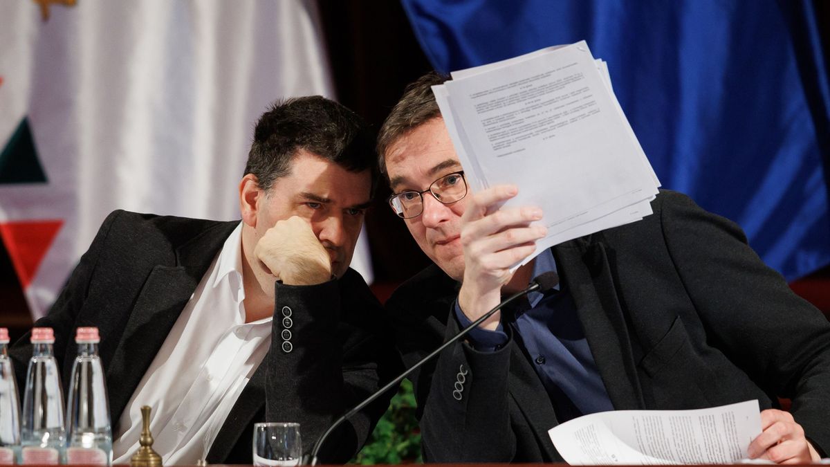 Kovács Péter: Karácsony ne használja a kerületi polgármestereket pecsétnyomónak!
