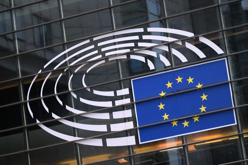 Zsarolják Ursula von der Leyent a liberálisok az Európai Parlamentben
