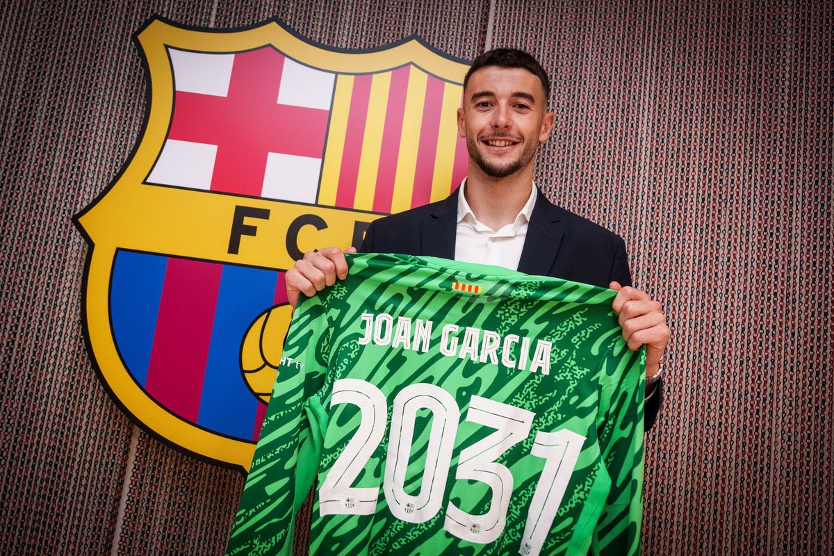 A Barcelona első igazolása idén, Joan García