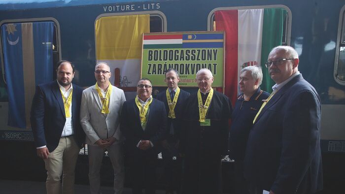 20250605 budapest keleti pu boldogasszony zarandokvonat elindul csiksomlyora havran zoltan magyar nemzet
