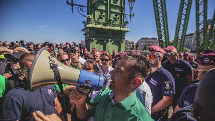 Mi hazánk hídfoglalás
Novák Előd