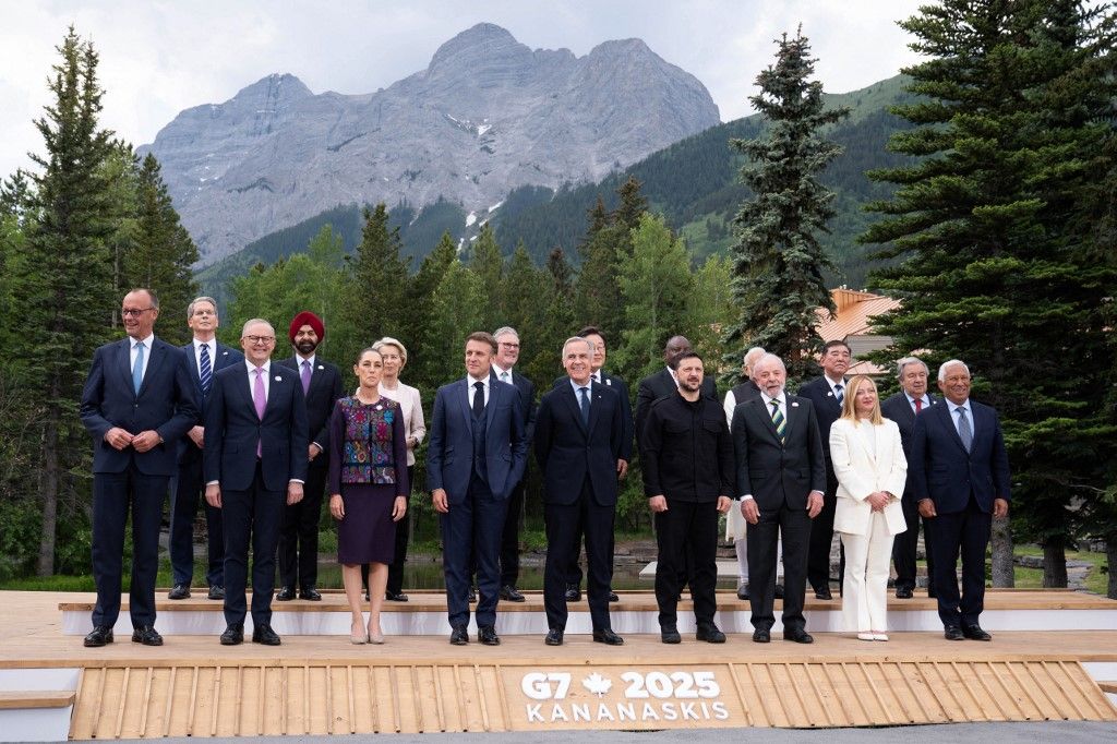A kanadai G7-csúcs résztvevői, köztük Volodimir Zelenszkij