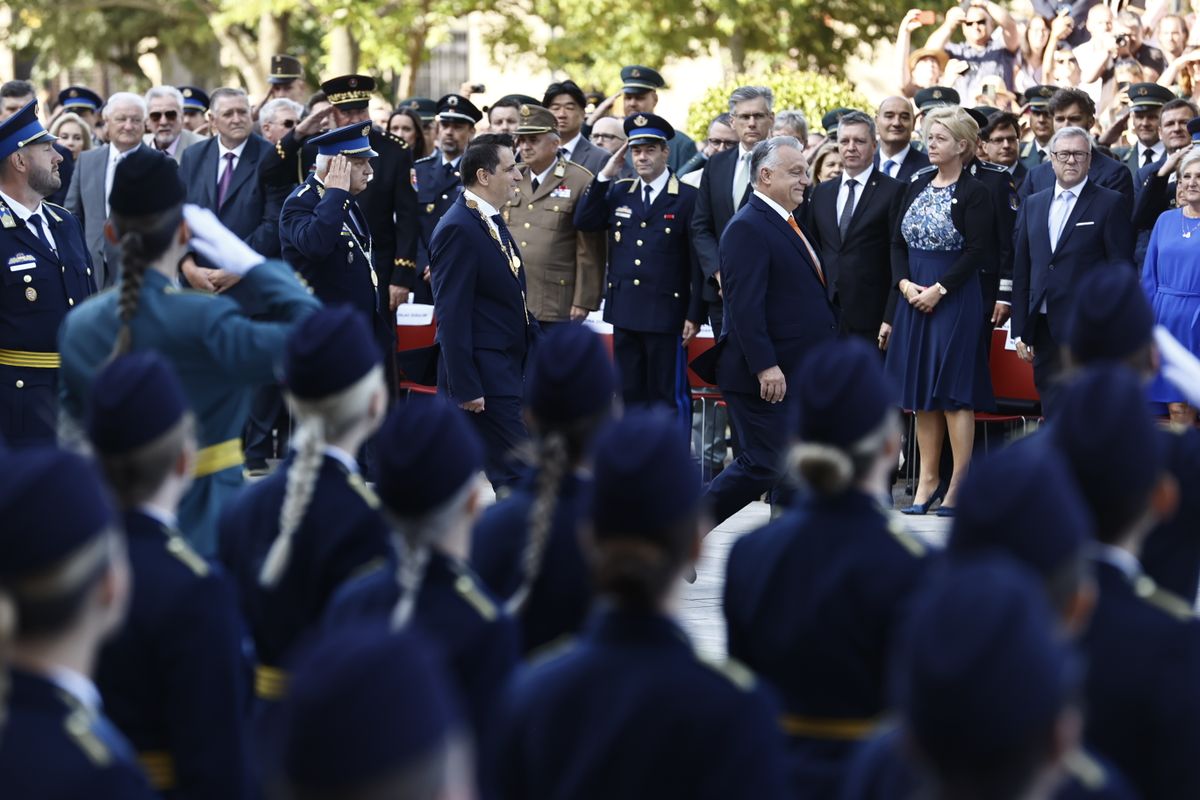 Orbán Viktor az NKE rendőrtisztavatásán (Fotó: Kurucz Árpád)