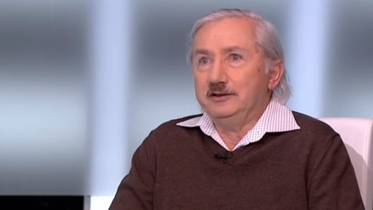 Ismét jósolt a fordított Kasszandra, félrehord a baloldali elemző csodafegyvere