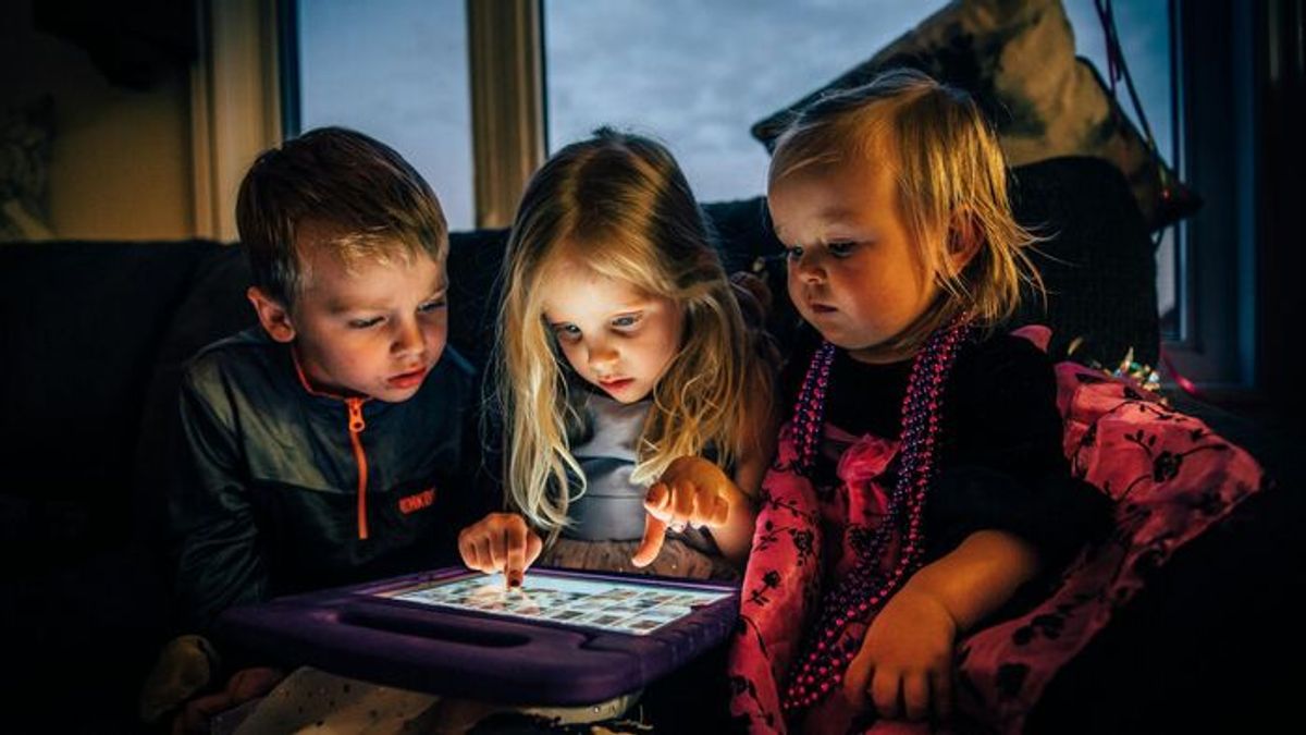 PM Orban Likely to Put Forward New Digital Child Protection Proposal