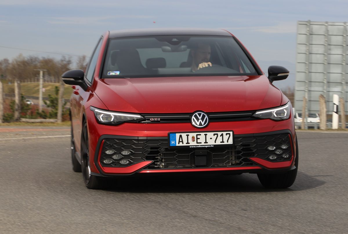 Volkswagen Golf GTI