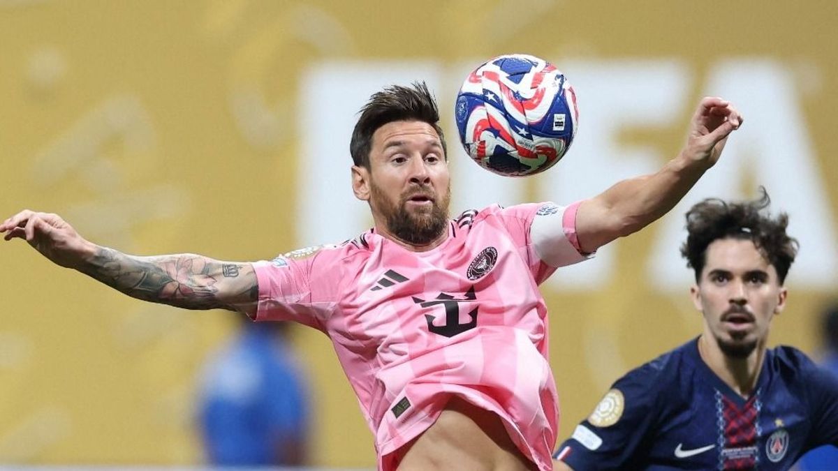 Messi reakciója a kifigurázására: PSG-mezben pózolt mosolyogva
