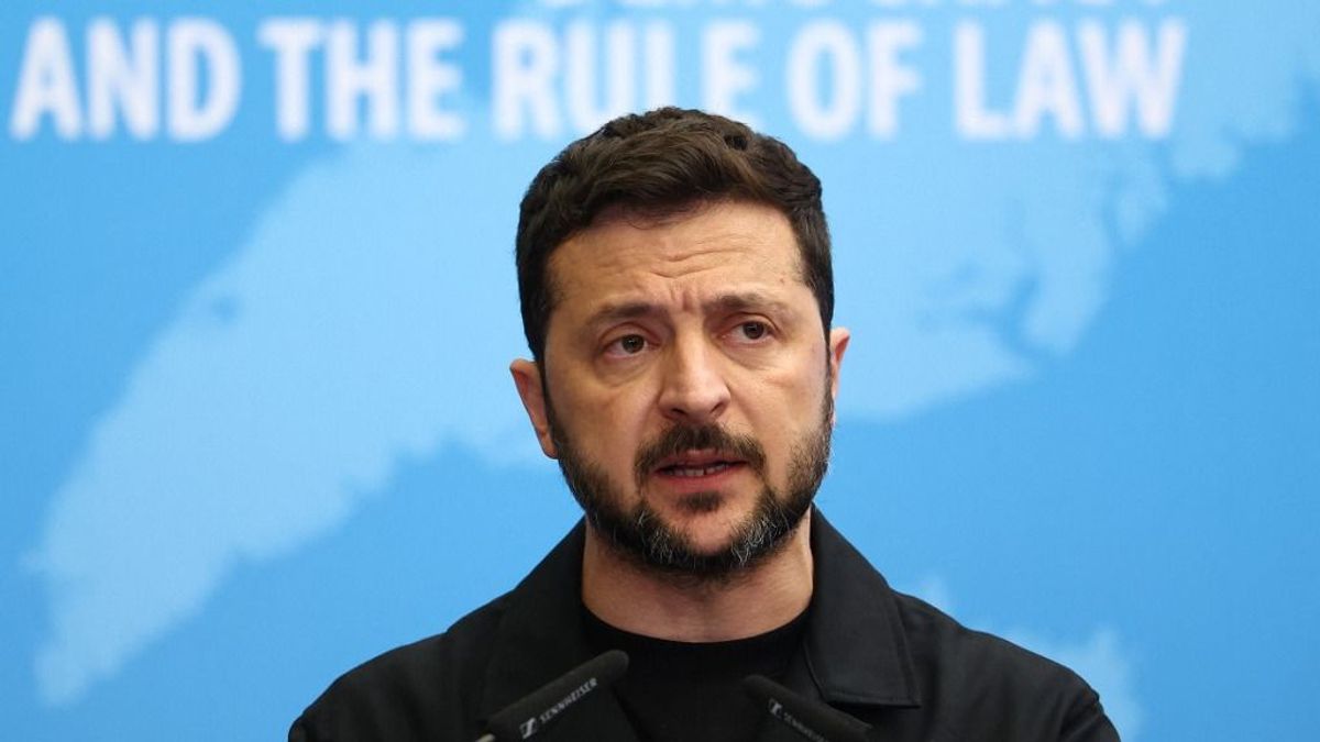Zelenszkij háborúba kényszeríti az ukrán férfiakat