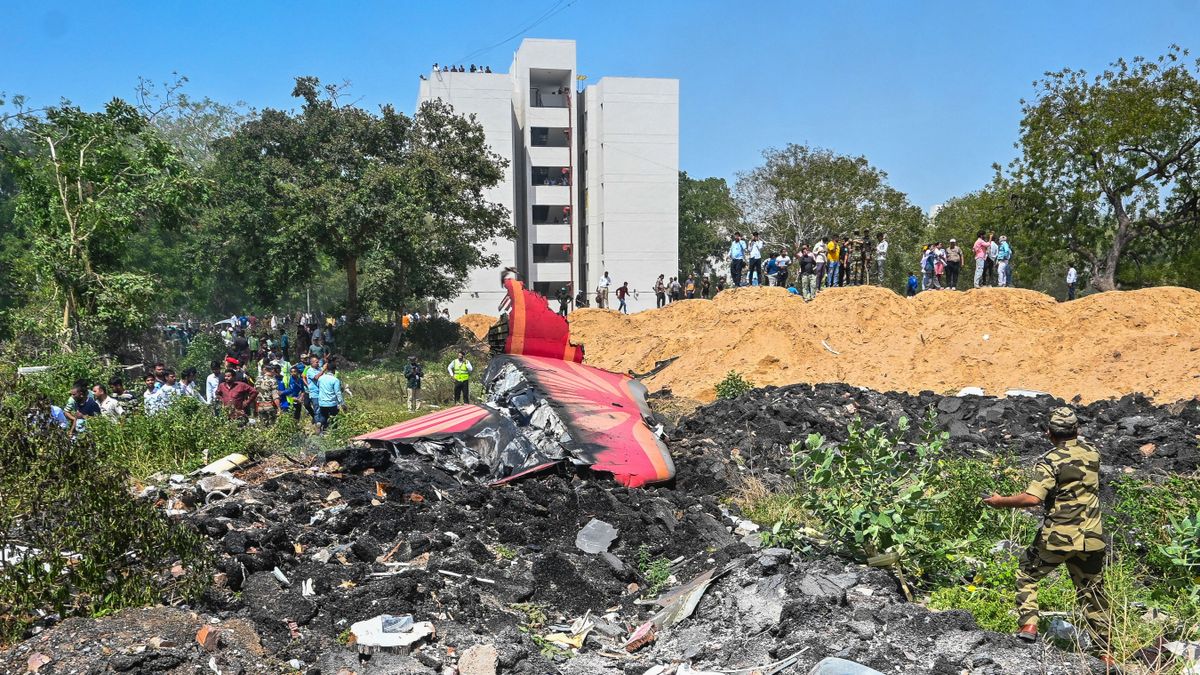India döntést hoz a lezuhant gép feketedobozairól