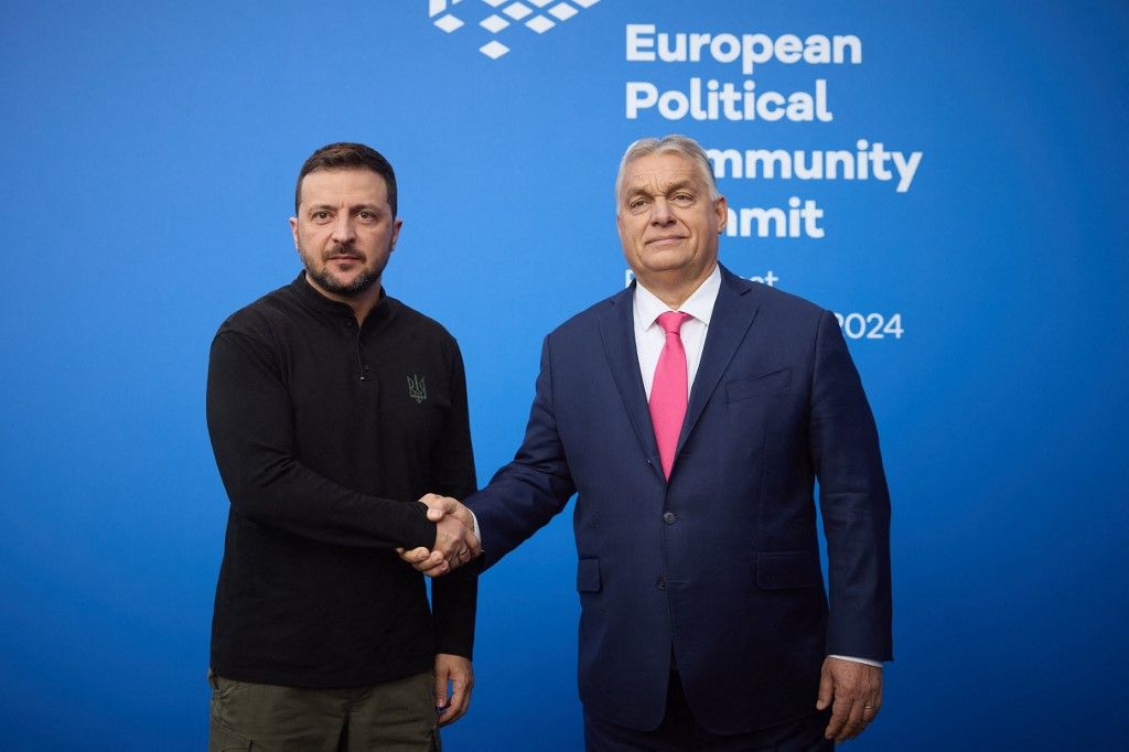 Volodimir Zelenszkij ukrán államfő és Orbán Viktor magyar miniszterelnök