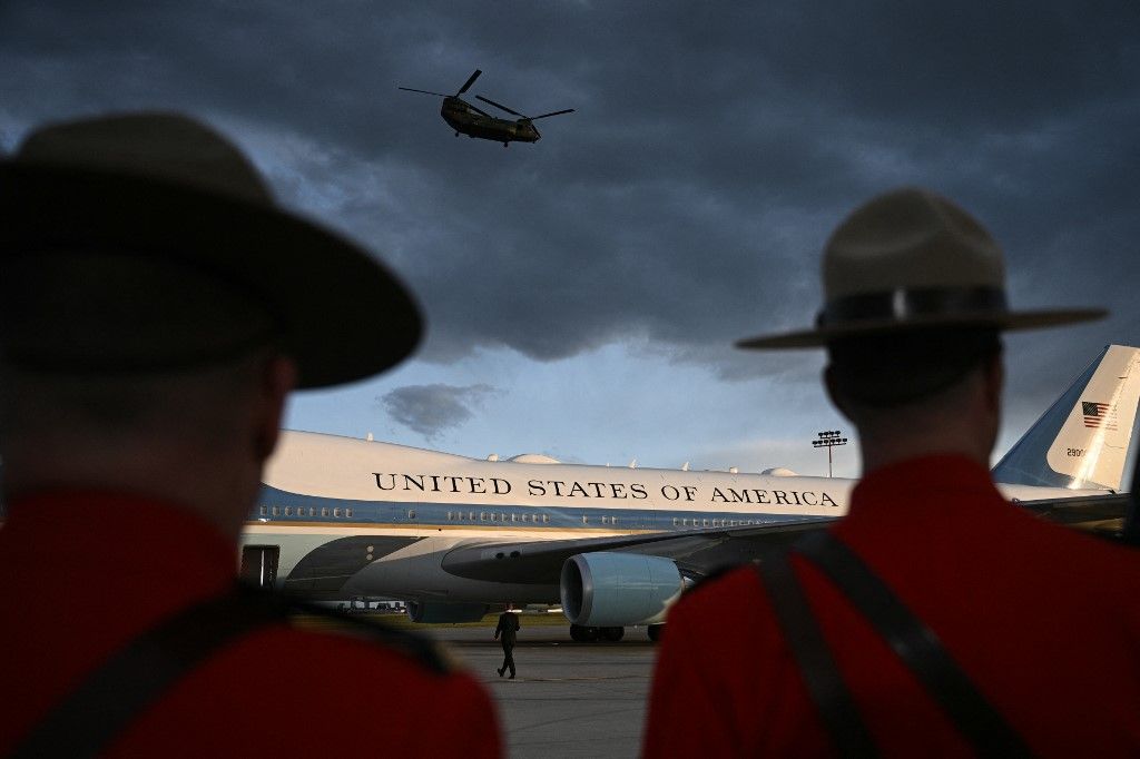 Donald Trump gépe megérkezett a G7-találkozóra