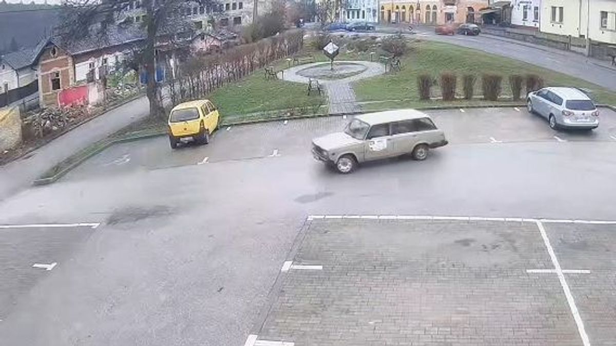 Zseniálisan driftelt a roncs Ladával, de a rendőrség nem értékelte a mutatványt + videó