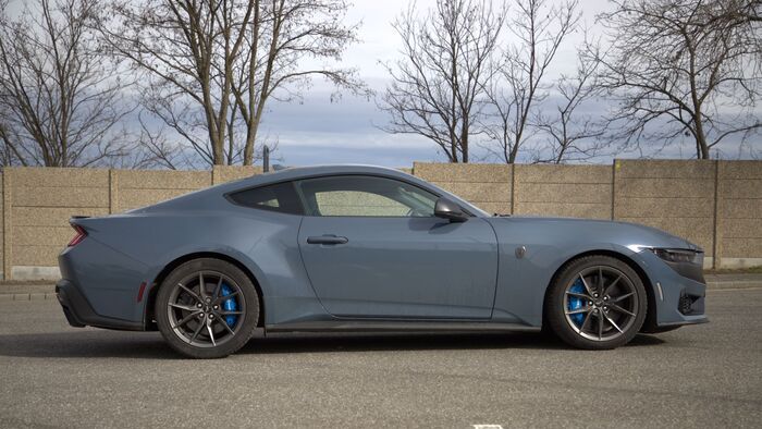 Ford Mustang Dark Horse
