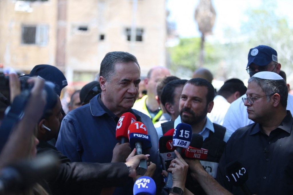 HOLON, ISRAEL - JUNE 19: Israeli Defense Minister Yisrael Katz and Israeli National Security Minister Itamar Ben Gvir speak to the press after Iranian retaliation for Israeli attacks in Holon, Israel on June 19, 2025. Saeed Qaq / Anadolu (Photo by Saeed Qaq / Anadolu via AFP)