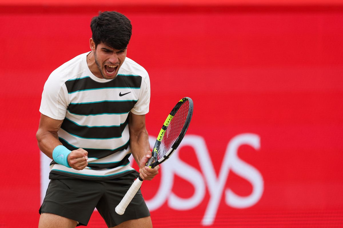 Carlos Alcaraz nagy elődje, Rafael Nadal nyomdokain, sőt, füvön hamarosan le is hagyhatja a legendás honfitársat
