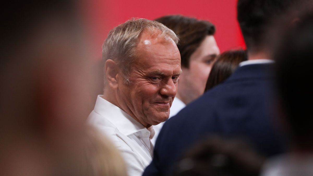 Tusk bizalmi szavazást sürgetett az elnökváltás után (Fotó: KLAUDIA RADECKA / NurPhoto)