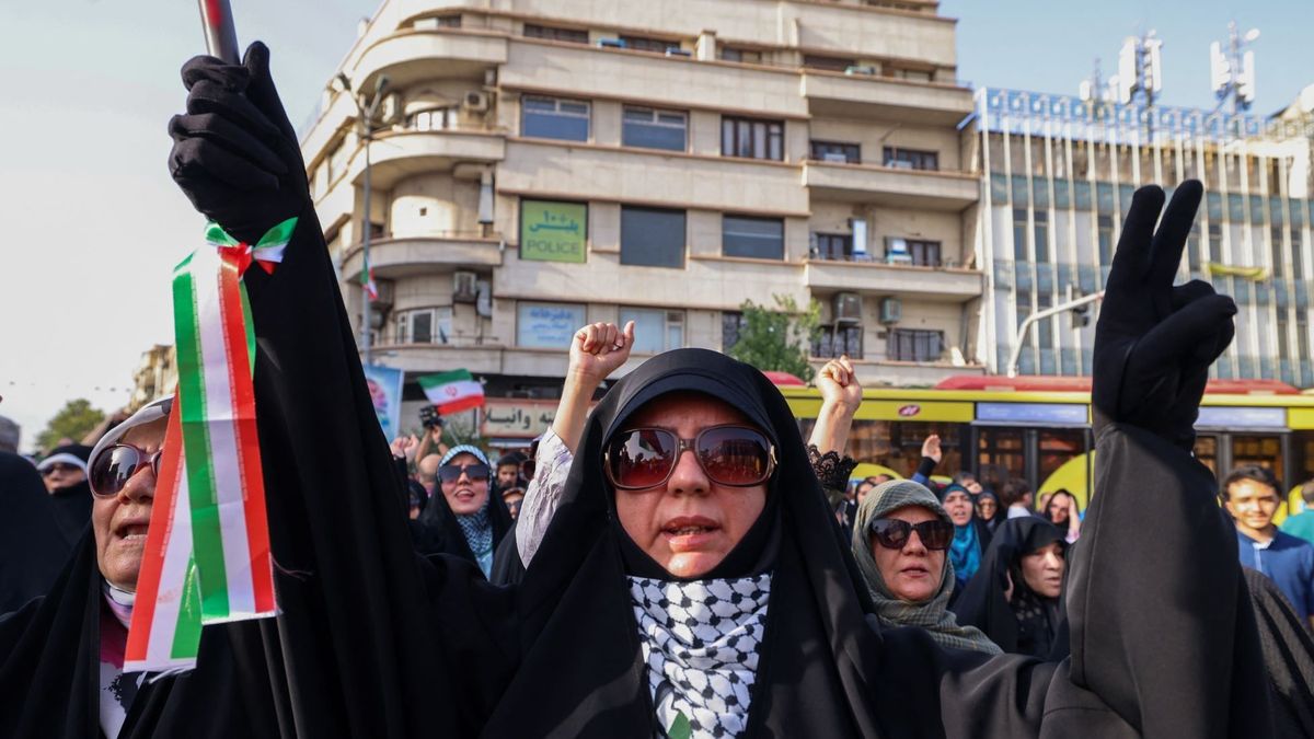 Izrael vadászgépekkel hajtott végre csapásokat Irán-szerte + videó