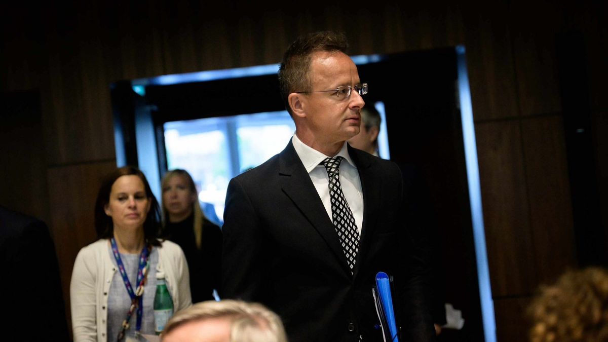 Szijjártó Péter: Kezdődik a harc!