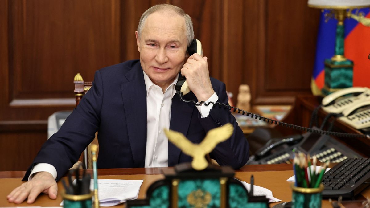Vlagyimir Putyin telefonon beszélt a pápával